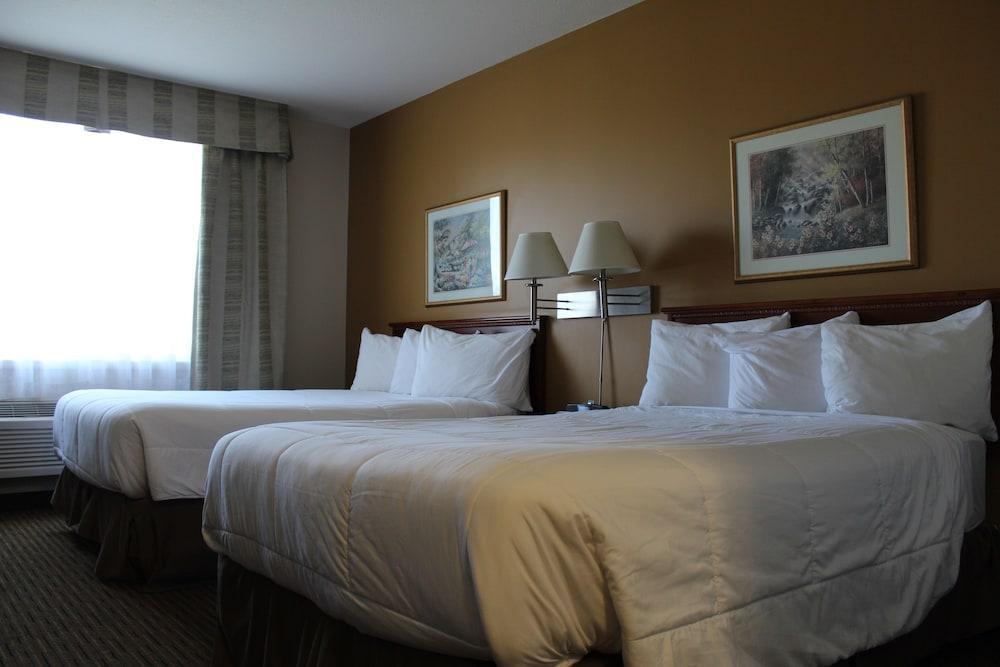 Foxwood Inn And Suites Fox Creek Buitenkant foto